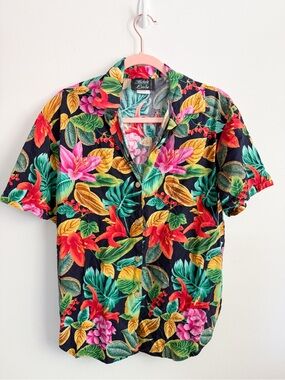 Vintage Tropical Floral Short-Sleeve Shirt - Black